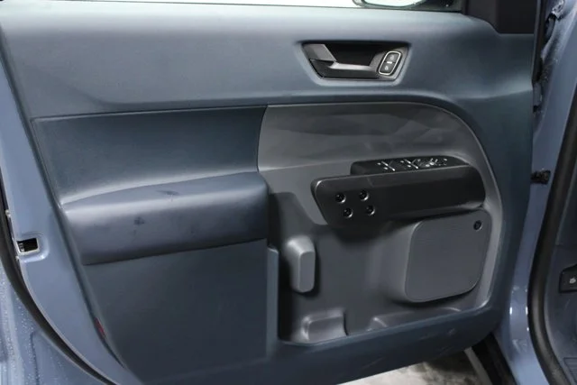 New 2025 Azure Gray Metallic Tri-Coat Ford Lariat® image 34