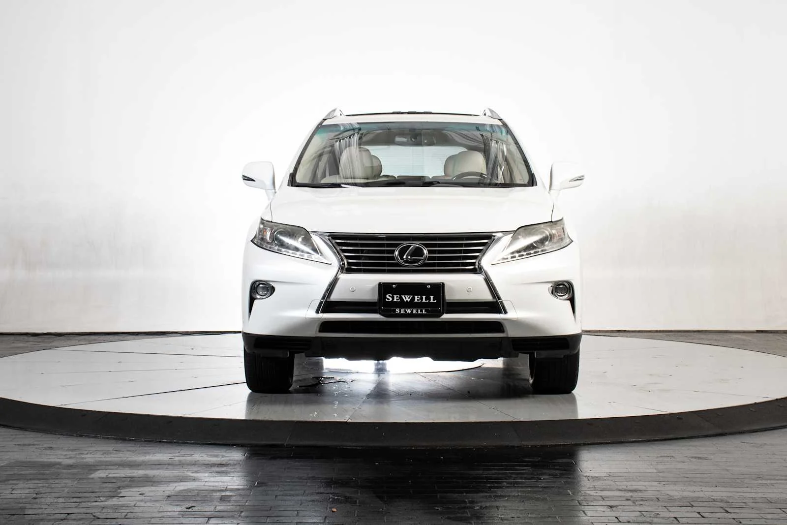 Used 2015 Starfire Pearl Lexus  image 10