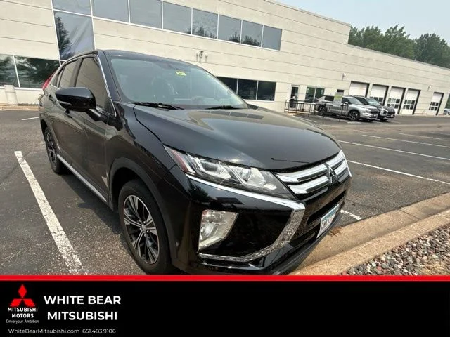 Used 2018 Tarmac Black Metallic Mitsubishi SE image 1