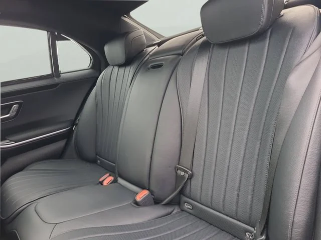 Used 2025 Black Mercedes-Benz S 500 image 7