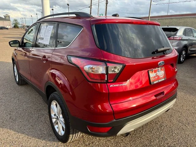 Used 2018 Red Ford SE image 7