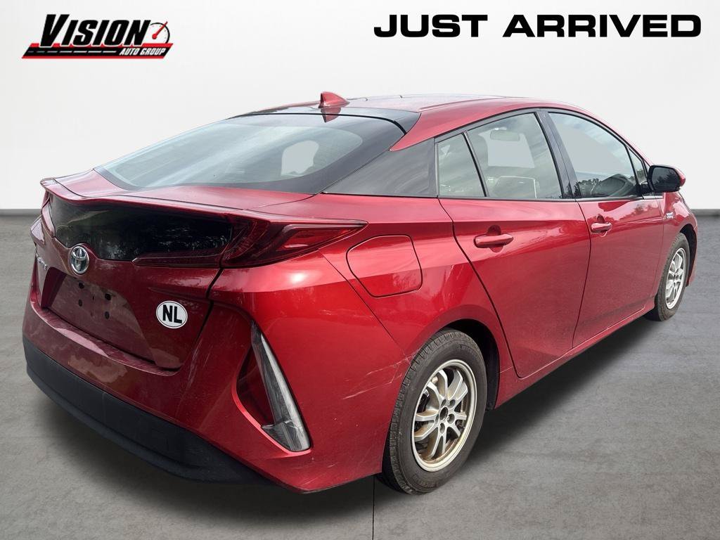 Used 2017 Red Toyota Plus image 5
