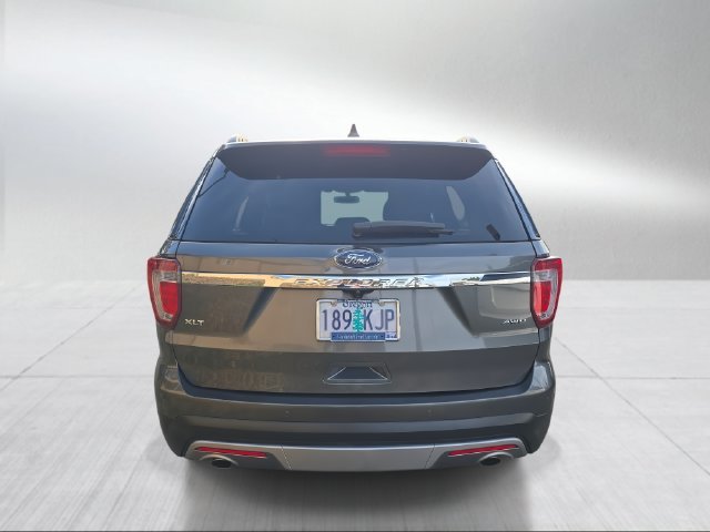 Used 2017 Magnetic Ford XLT image 4