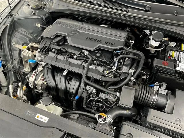 Used 2025 Gray Hyundai SEL Convenience image 32