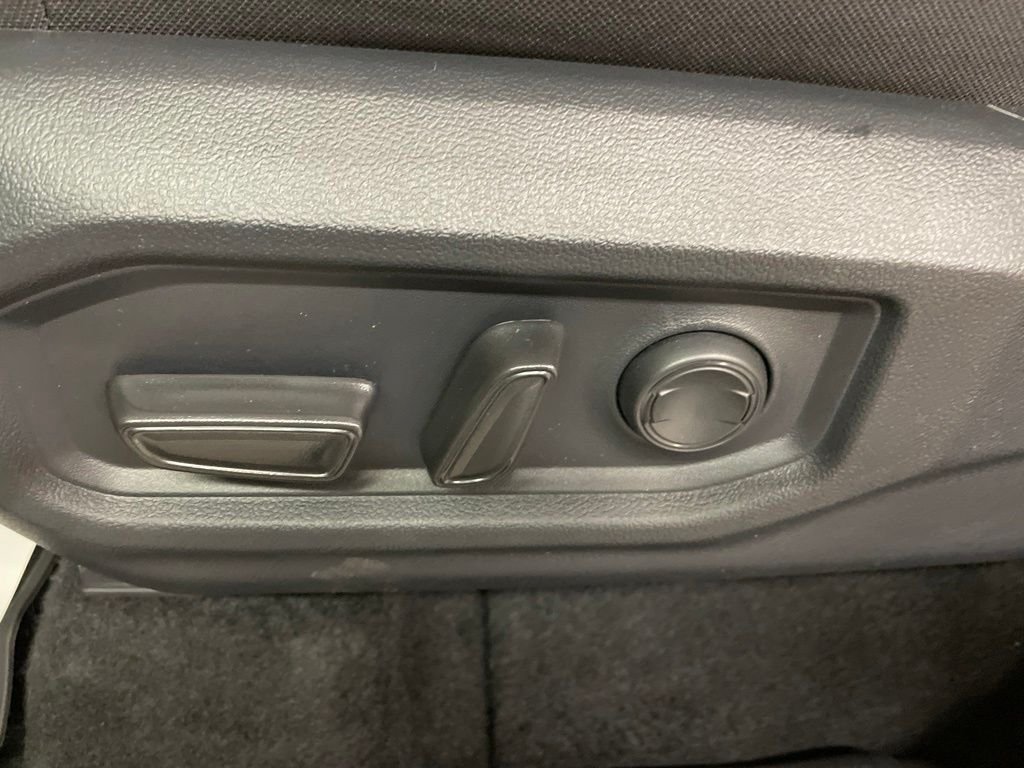 2026 Toyota Tundra SR5 - Photo 14