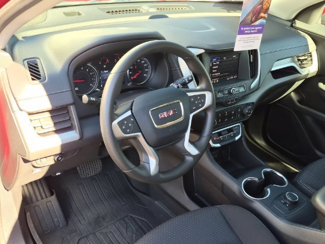 Used 2023 VOLCANIC RED TINTCOAT GMC SLE image 12
