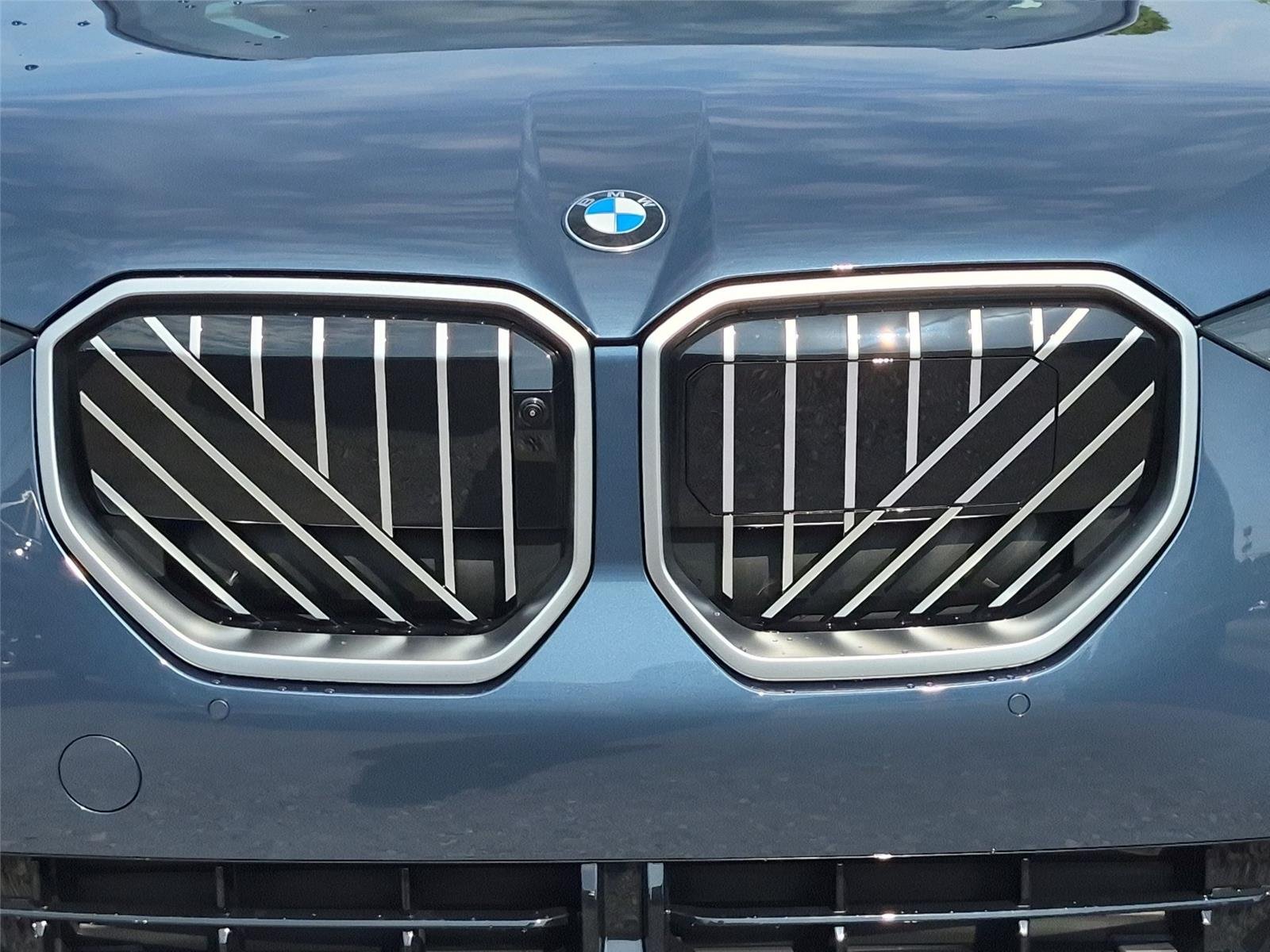 New 2026 Arctic Race Blue metallic BMW 30 xDrive image 14