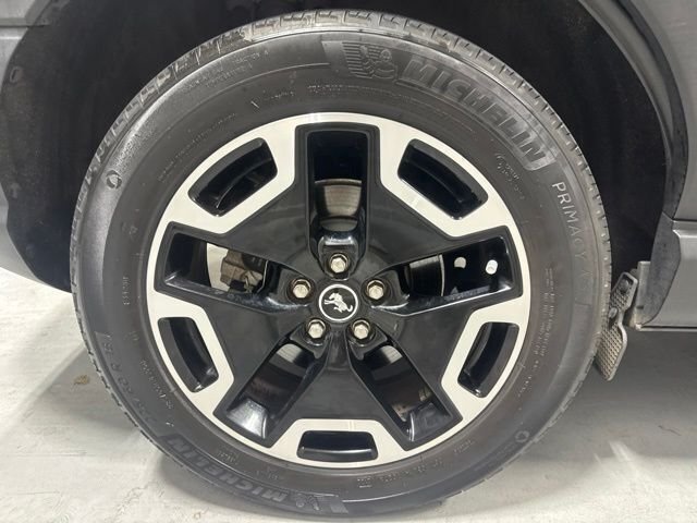 Used 2022 Black Ford Outer Banks image 6