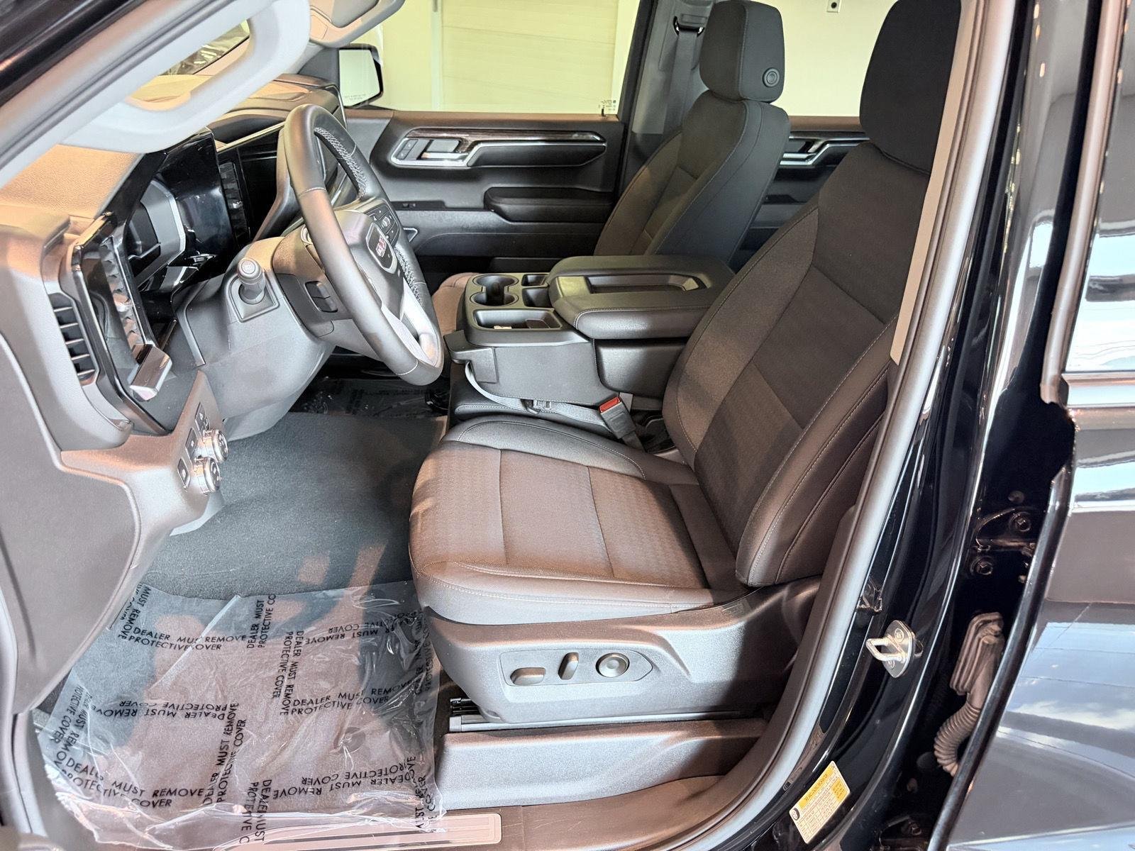 Used 2024 Onyx Black GMC Elevation image 34