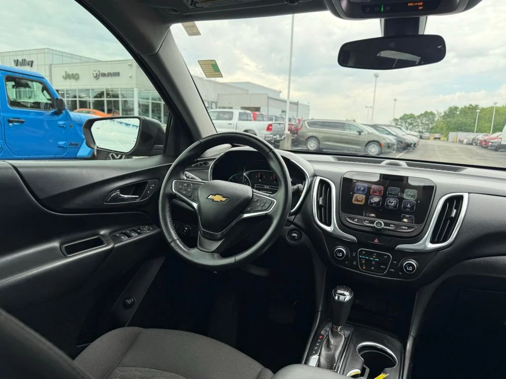 Used 2018 Gray Chevrolet LT image 46