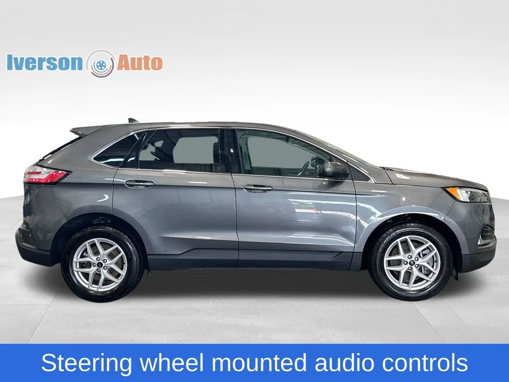 Used 2024 Gray Ford SEL image 18