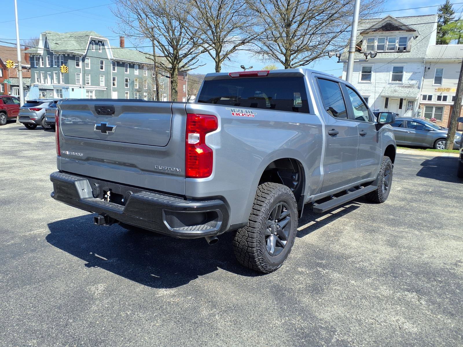 2026 Chevrolet Silverado 1500 Custom Trail Boss - Photo 4