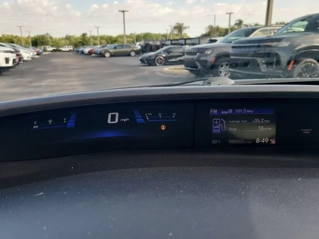 Used 2015  Honda EX image 30