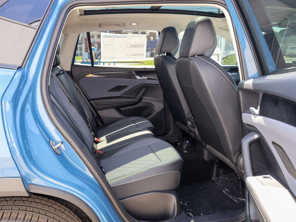 New 2026 Blue Volkswagen 2.0T SE image 31