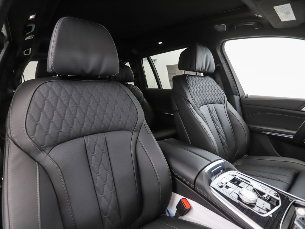 New 2027 Black Sapphire Metallic BMW xDrive40i image 38