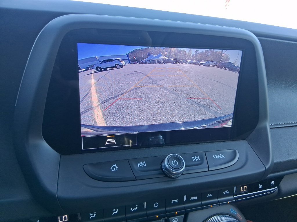 Used 2023 BLACK Chevrolet 2LT image 21
