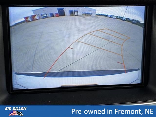 Used 2020 Iridescent Pearl Tricoat Chevrolet Premier image 3