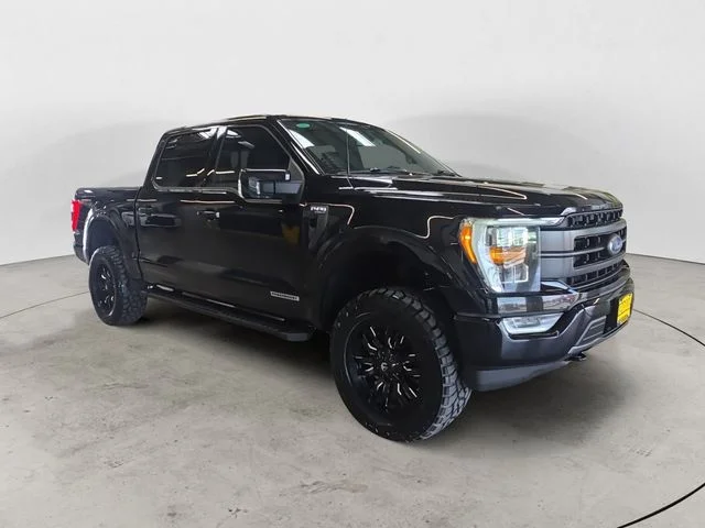 Used 2023 Black Metallic Ford Lariat image 7