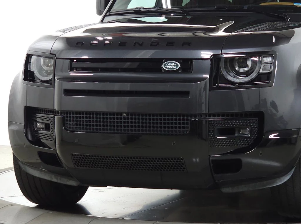 Certified Used 2024 Gray Land Rover X-Dynamic SE image 12