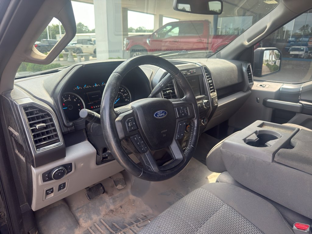 Used 2017 Shadow Black Ford XLT image 10