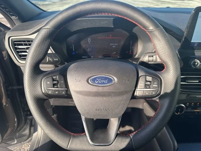 Used 2025 Gray Metal Ford ST-Line image 12