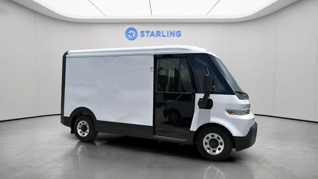 Used 2024 Oyster White BrightDrop EJY image 13