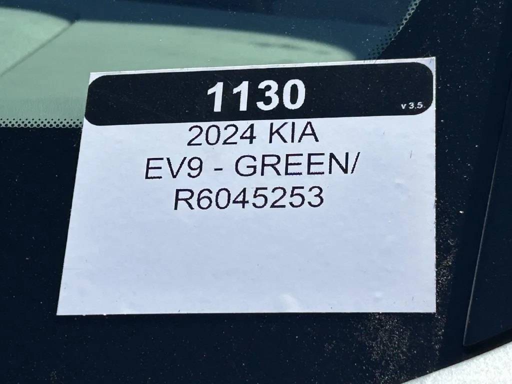 Used 2024 Green Kia Land image 32