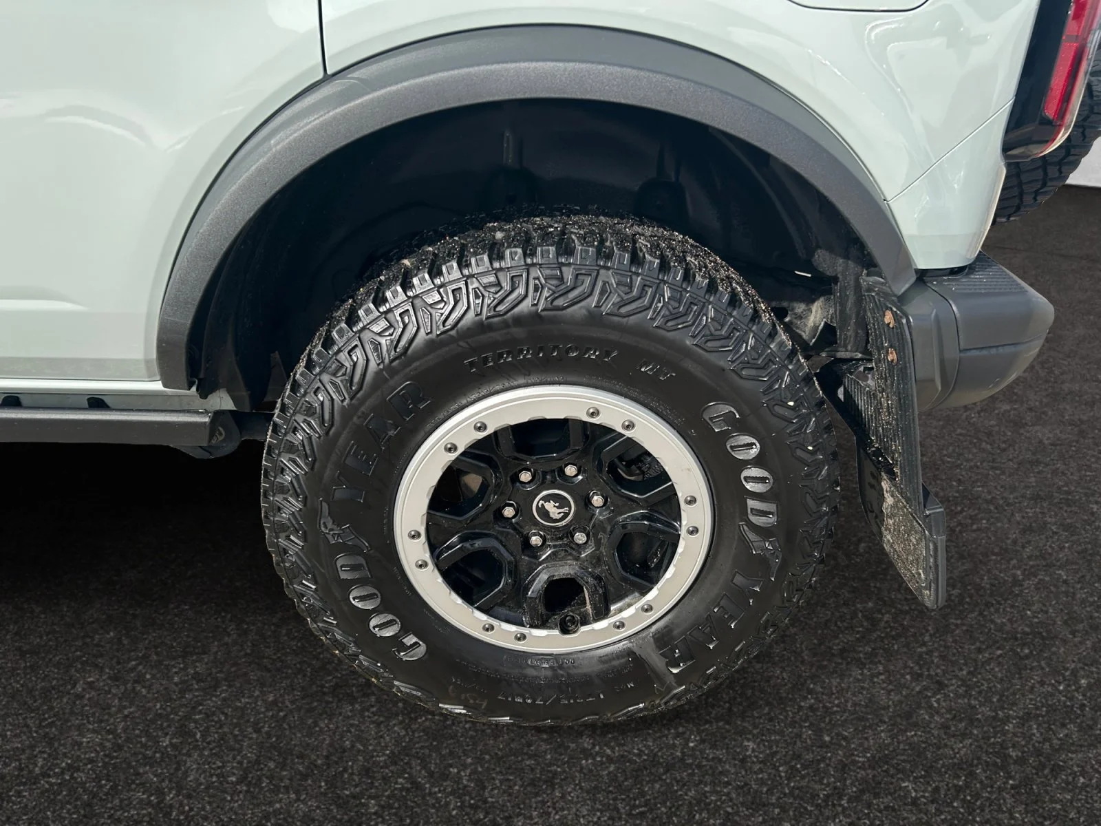 Used 2024 Gray Ford BADLANDS image 9