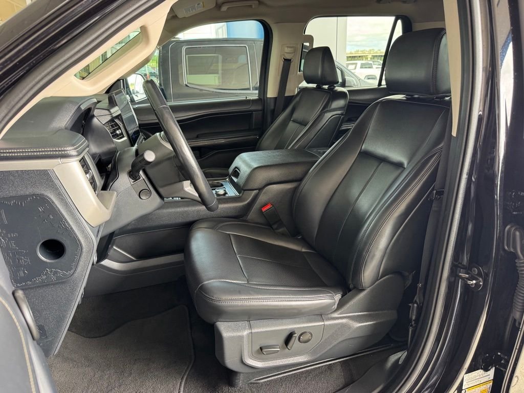 Used 2024 Black Ford XLT image 18