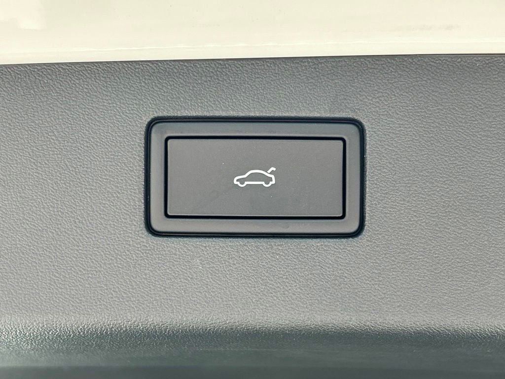 New 2026 White Volkswagen 2.0T SE image 51