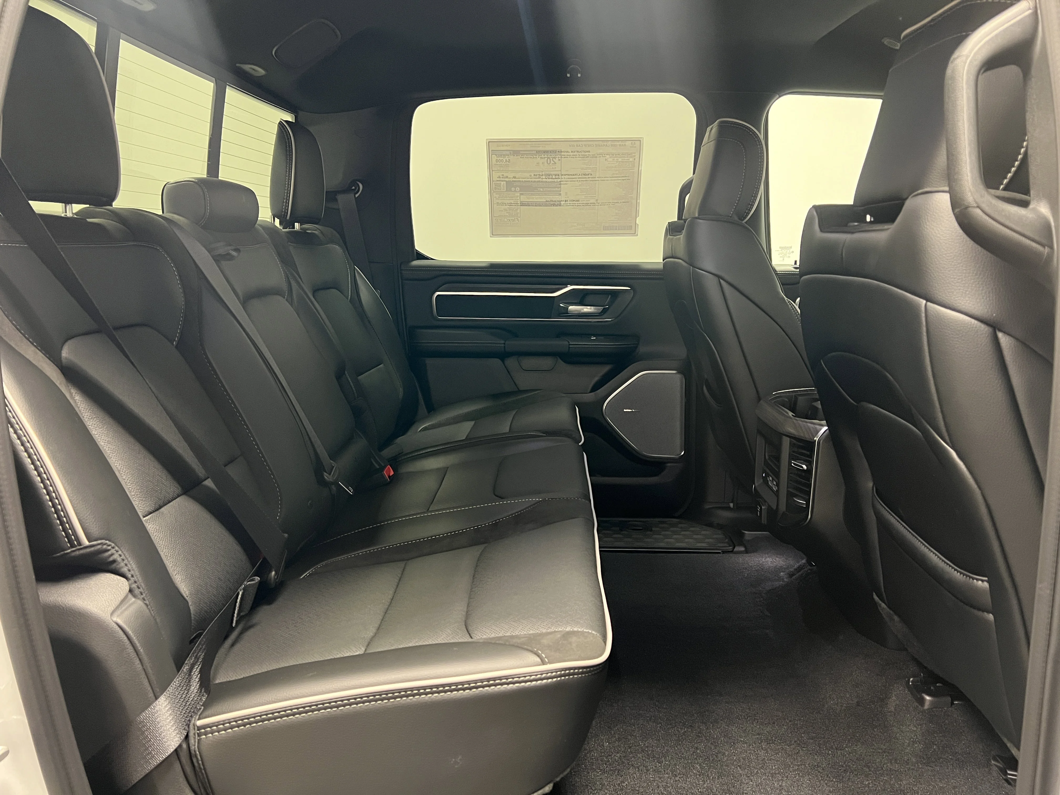 2026 RAM 1500 Laramie - Photo 17