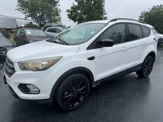 Used 2018 Oxford White Ford SE image 25