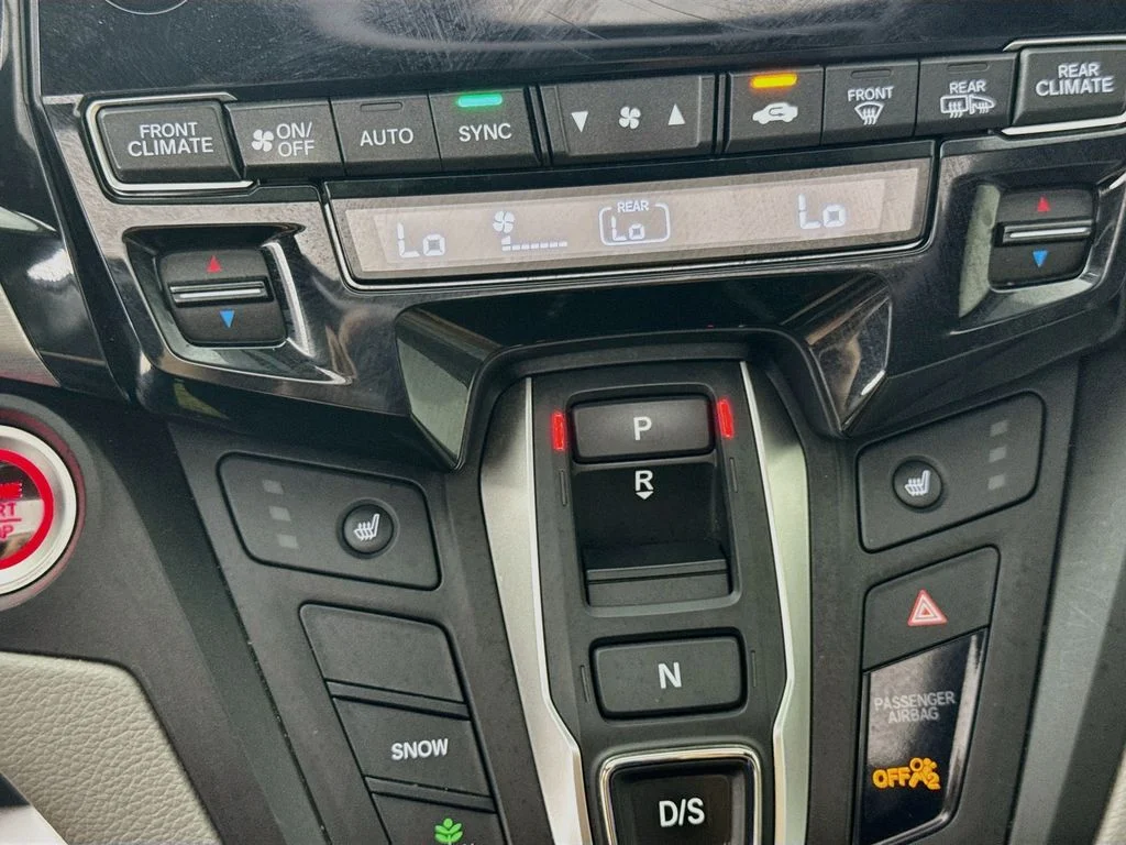 Certified Used 2019 Silver Honda EX-L image 20