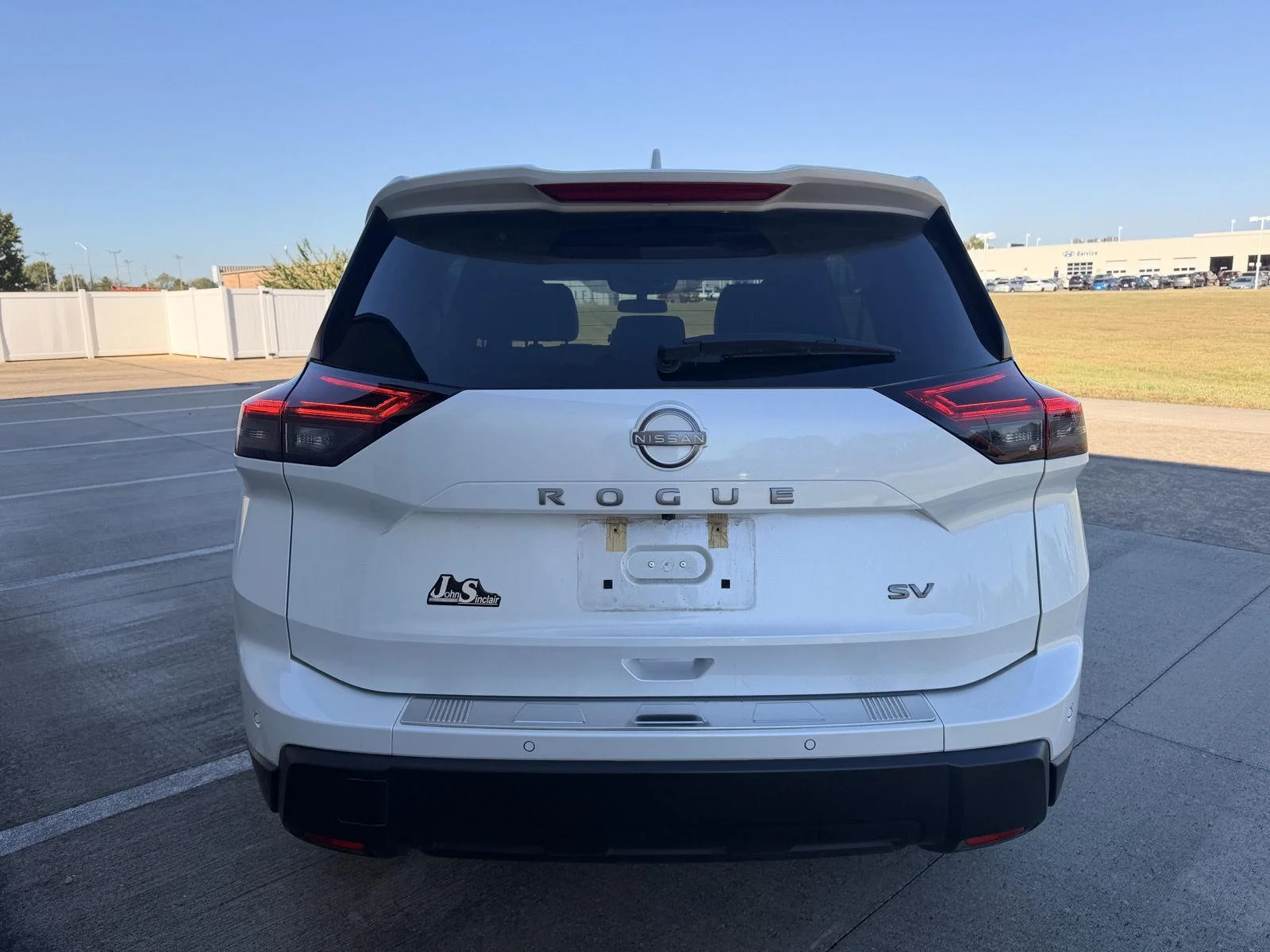 Certified Used 2024 Everest White Pearl Nissan SV image 5