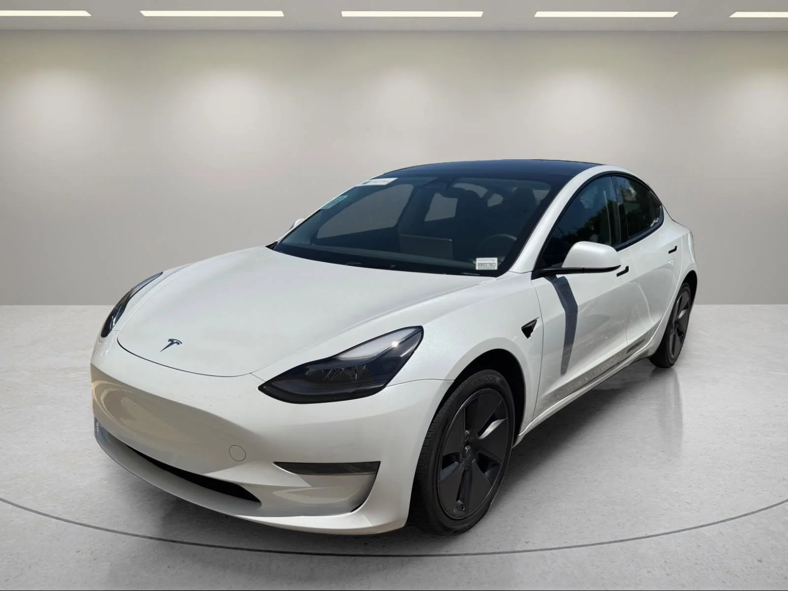 2023 Tesla Model 3 -'s photo