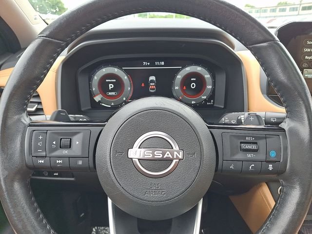 Used 2023 White Nissan Platinum image 19
