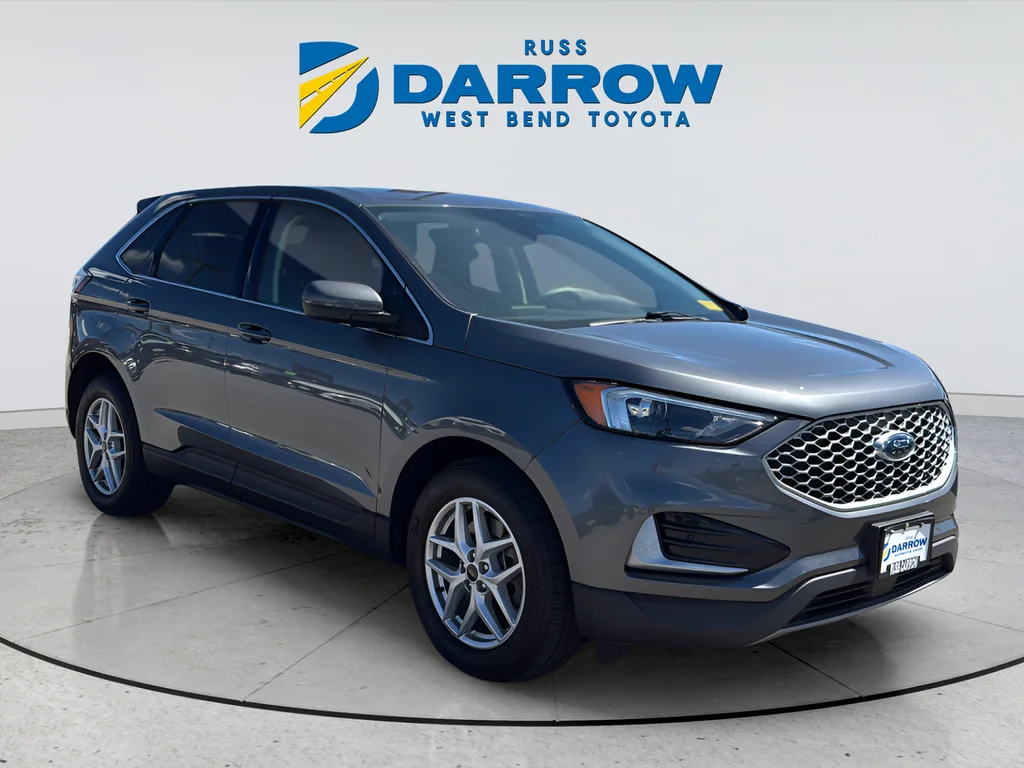 Used 2024 Gray Ford SEL image 7