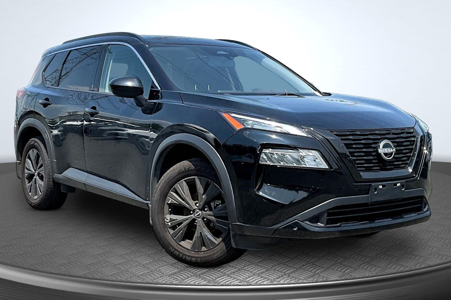 Used 2023 Black Nissan SV image 2
