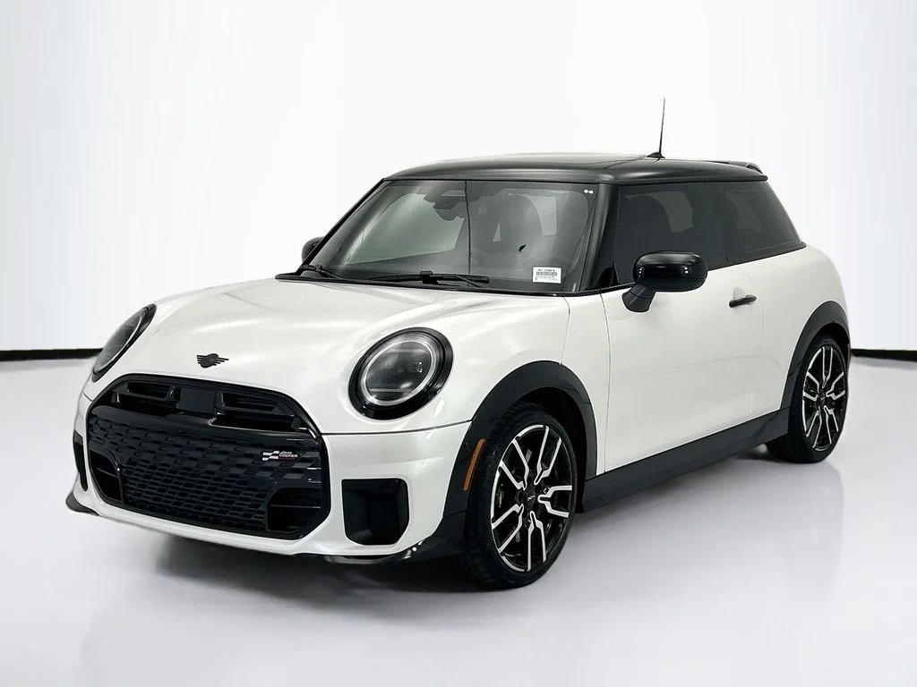 2026 MINI Hardtop Cooper S's photo