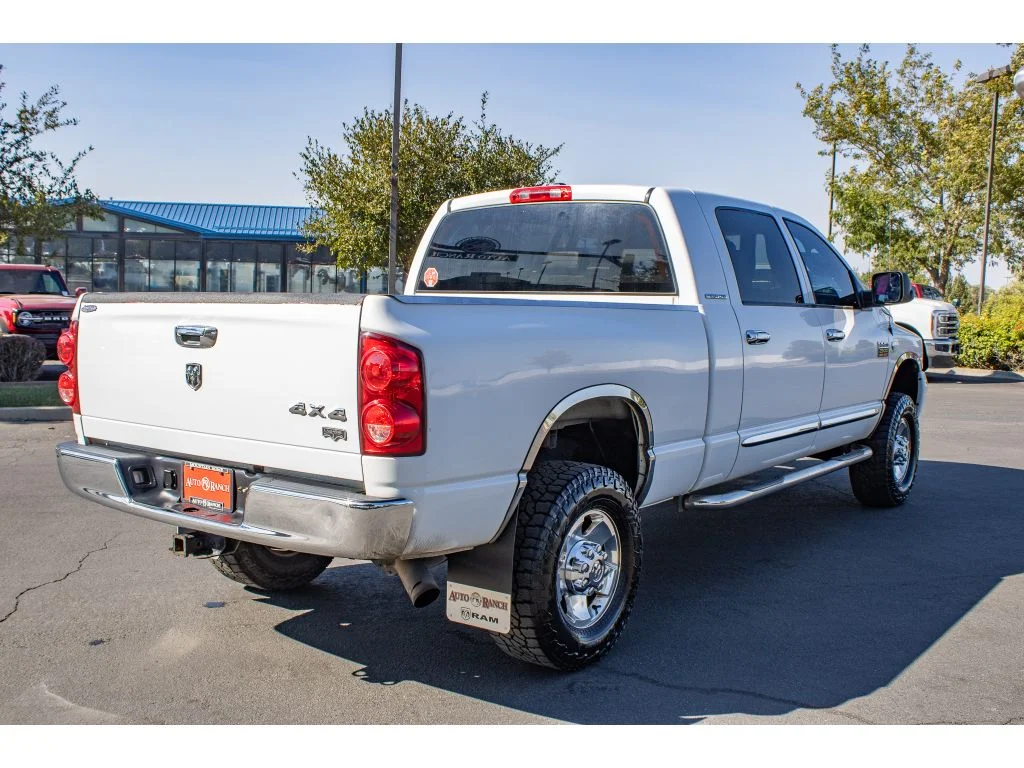 Used 2007 Bright White Clearcoat Dodge Laramie image 8