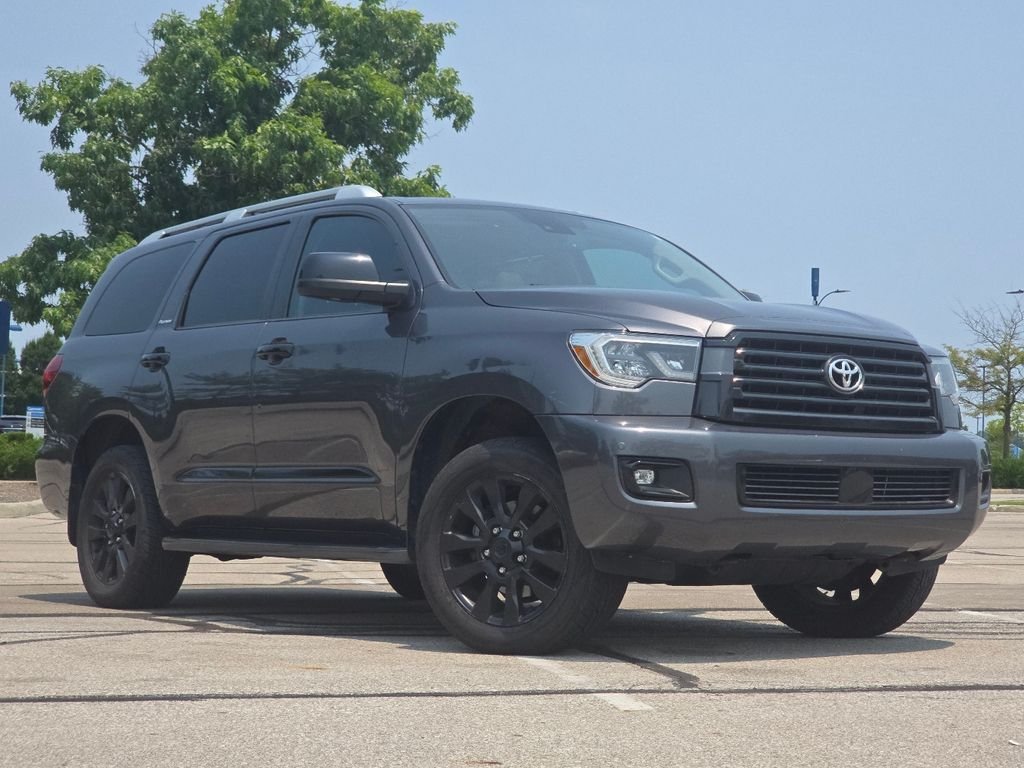Used 2018 Magnetic Gray Metallic Toyota Platinum image 2