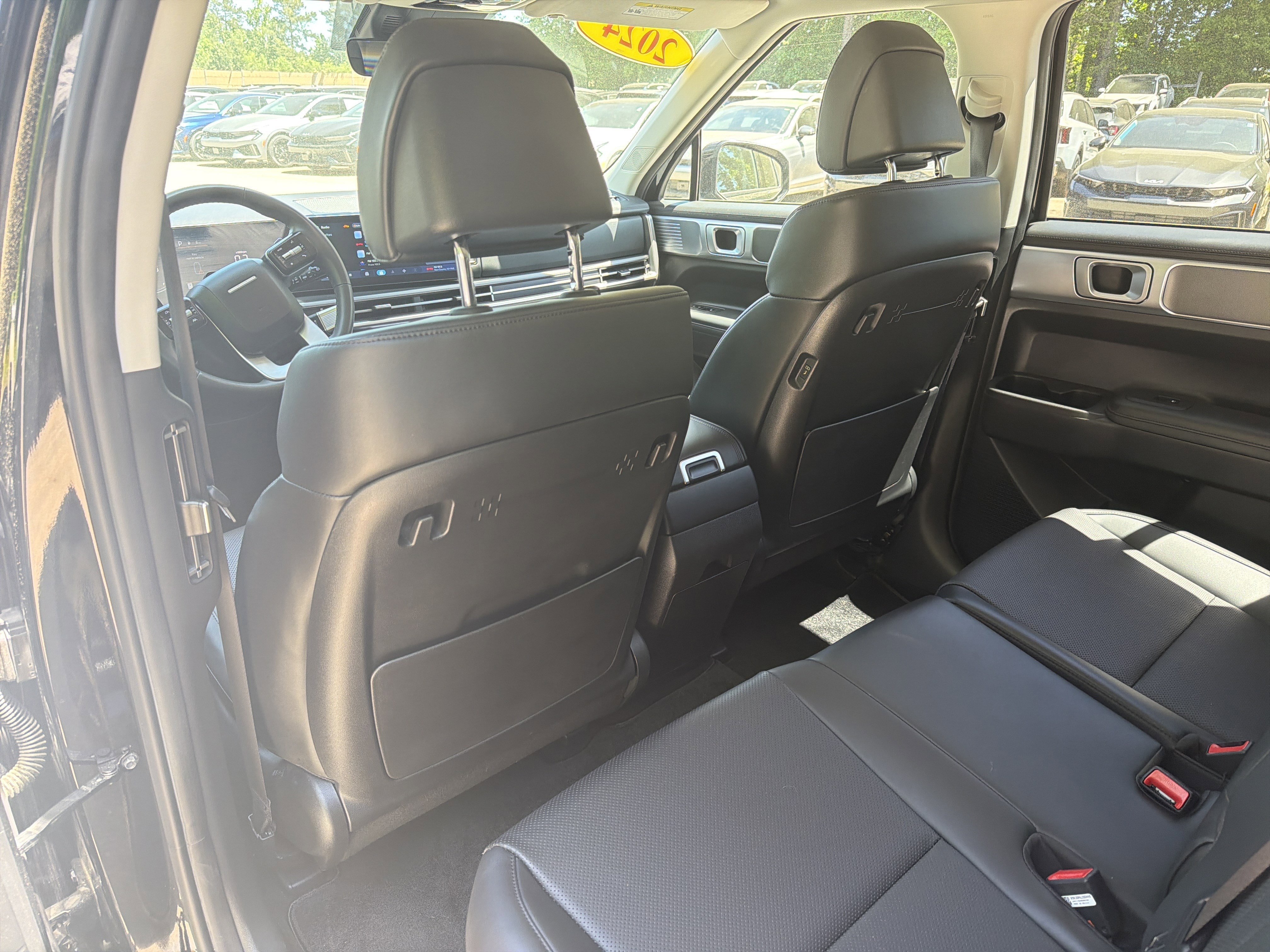 Used 2024 Phantom Black Hyundai SEL image 22