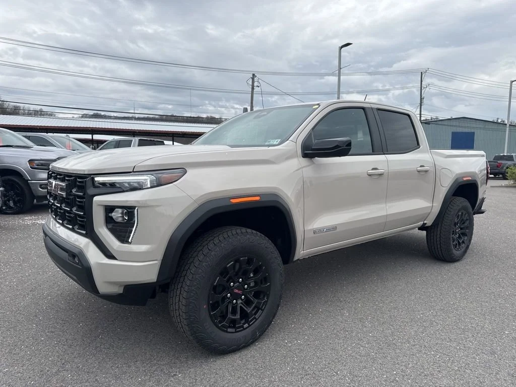 2026 GMC Canyon 4WD Elevation Crew Cab Short Box's photo
