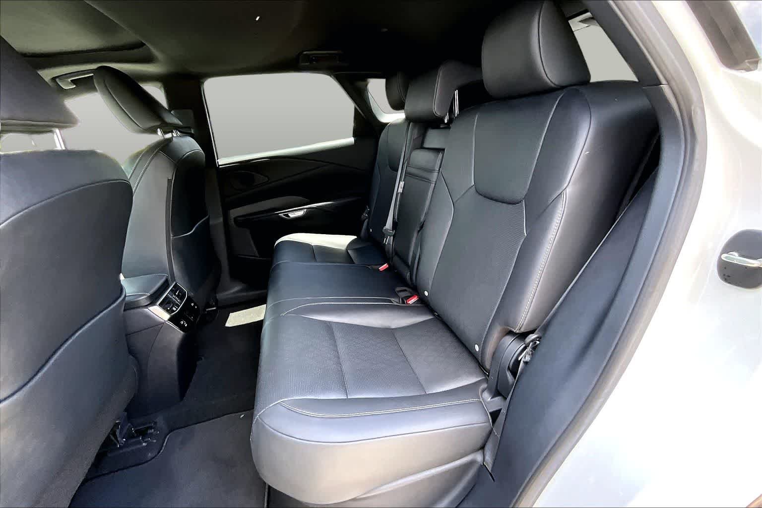 Used 2024 Eminent White Pearl Lexus Premium Plus image 21