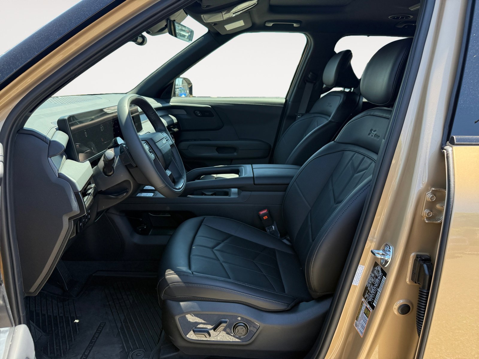 New 2027 Terrain Brown Kia X-Line EX image 10