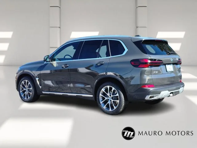 New 2026 Gray BMW xDrive40i image 5