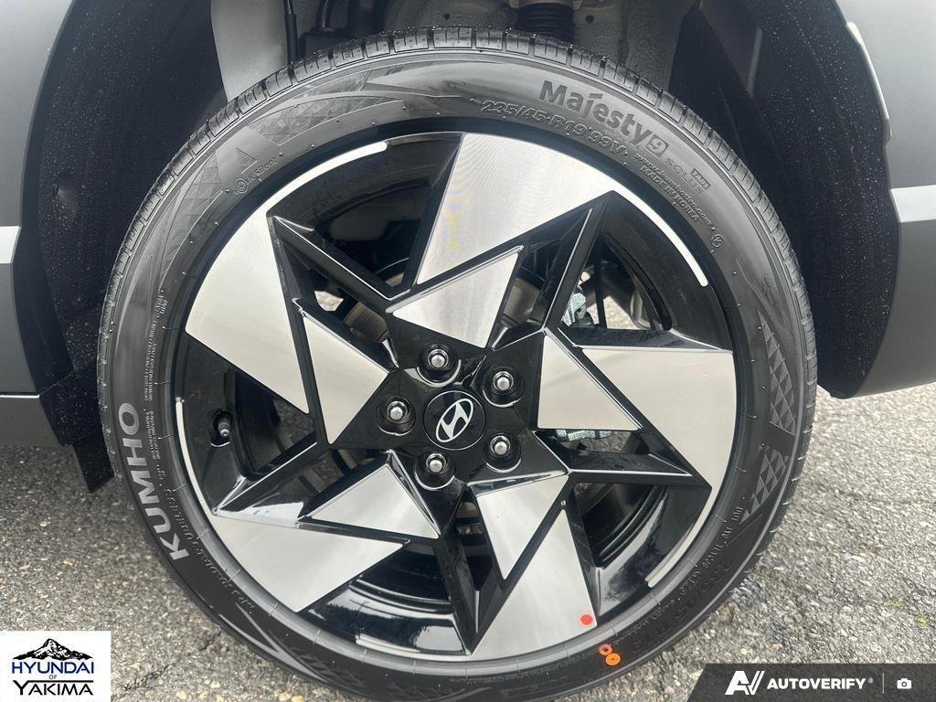 New 2026 Atlas White Hyundai Limited AWD image 6
