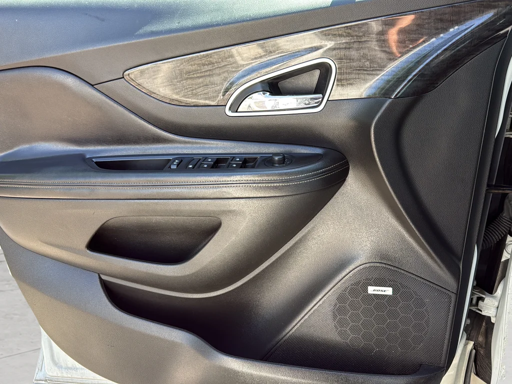 Used 2015 White Buick Premium image 6