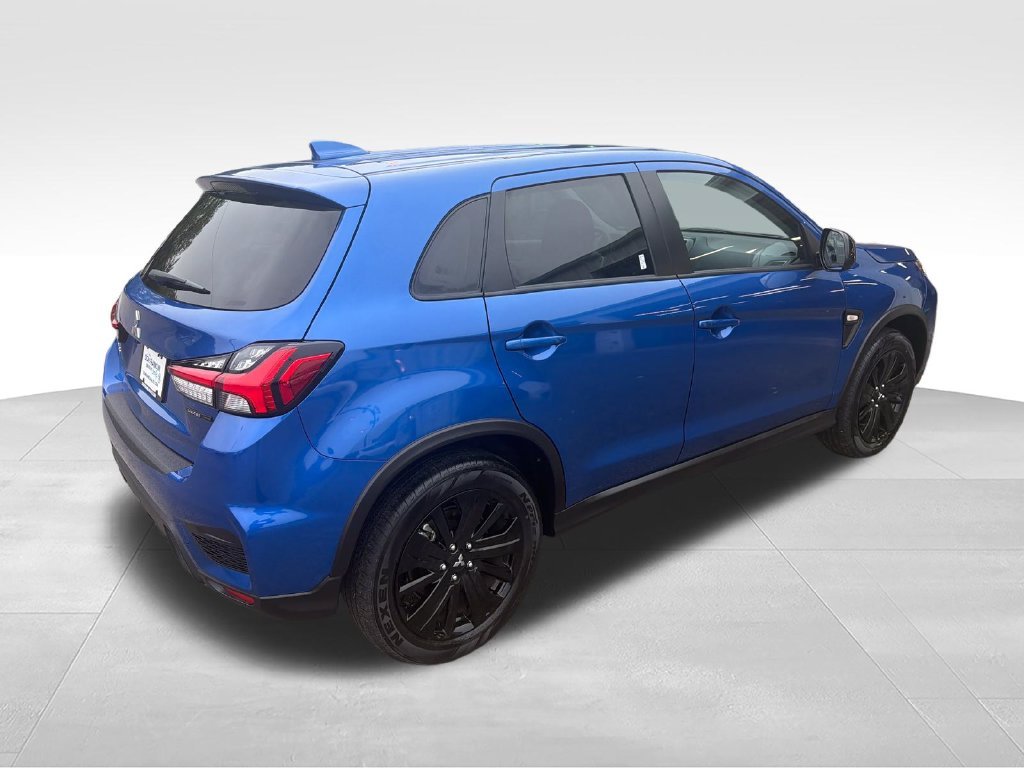 Used 2026 Blue Mitsubishi 2.0 LE image 5