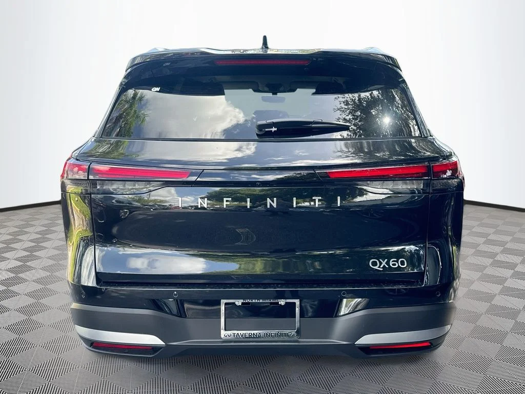 New 2027 MINERAL BLACK INFINITI Luxe FWD image 6